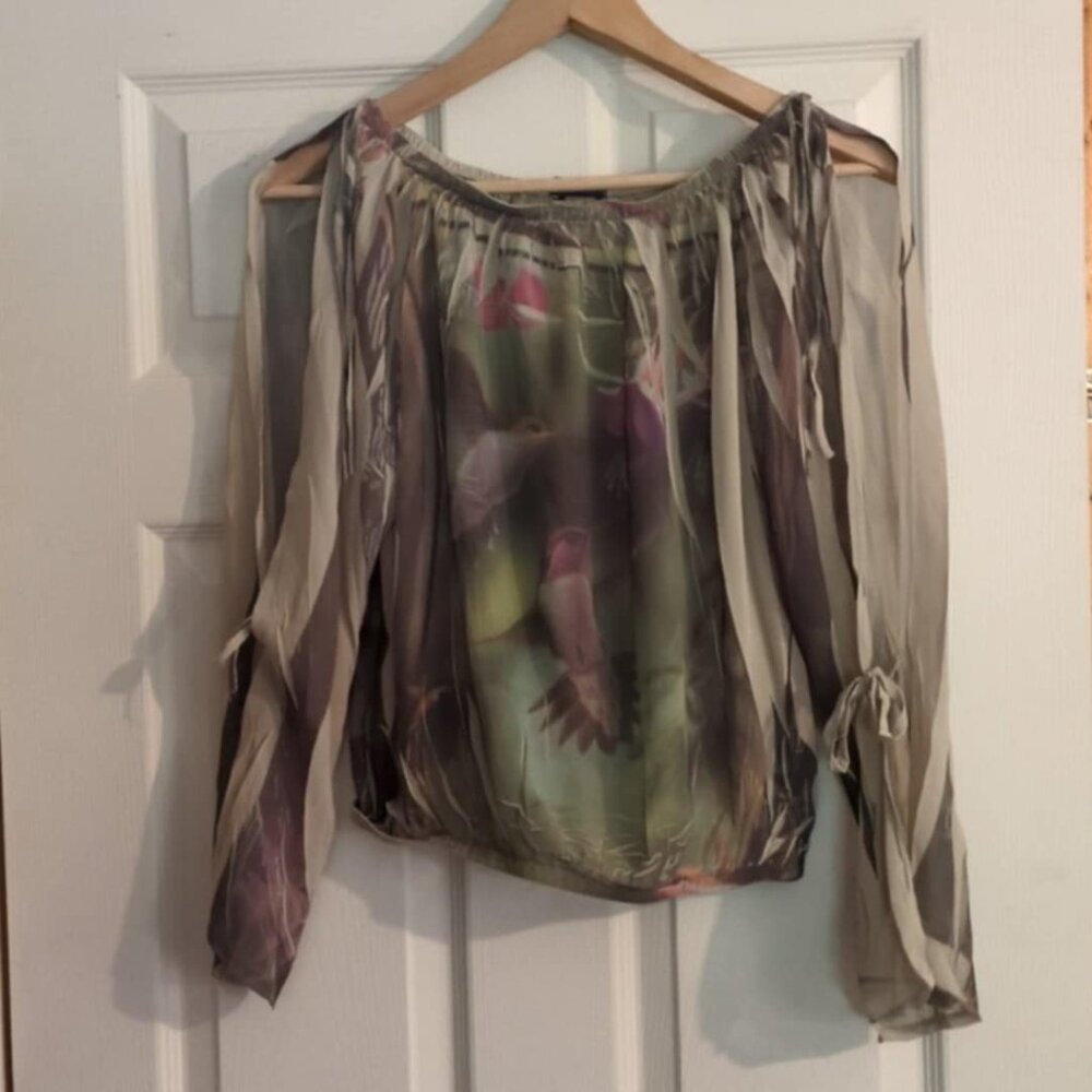 Le Donne Sheer Chiffon Blouse Sz Med Cold Shoulder Hummingbird Print FairyCore